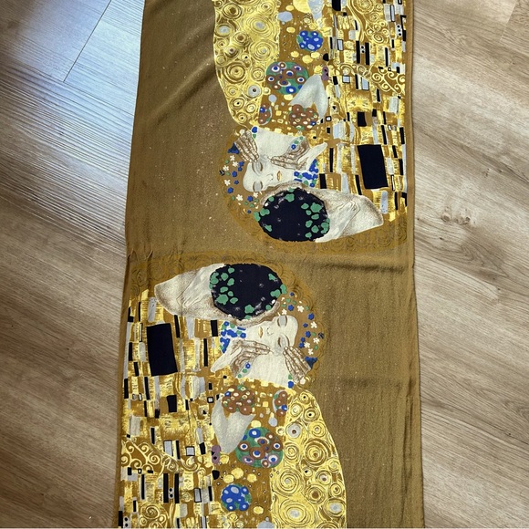 The Kiss 💋 Scarf Gustav Klimt painting - Picture 6 of 6